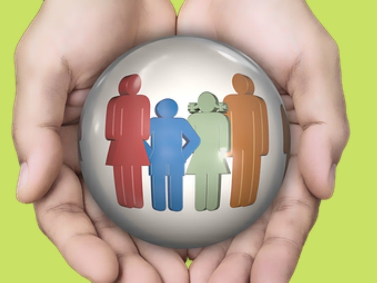 Life Insurance Policy! Risk cover is more important than return in life insurance, life is more valuable than money, just understand this Life Insurance Policy! Risk cover is more important than return in life insurance, life is more valuable than money, just understand this