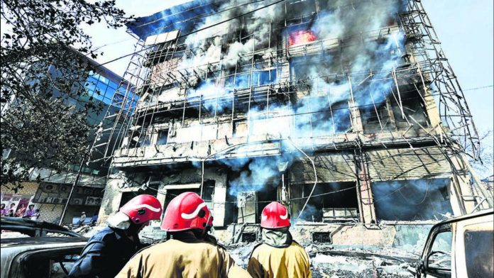 Insurance company or parking owner, who will pay compensation for the vehicles burnt in Jhandewalan fire