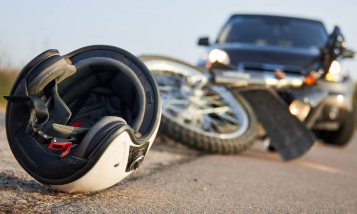 Bike rider will get insurance claim even if he does not wear helmet, important decision of High Court