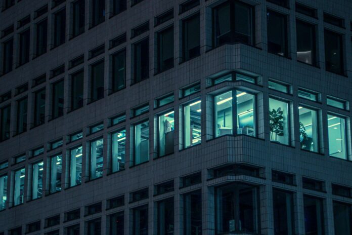 LIC Shares Slump After ₹10,320 Crore Tax Notice on March 26