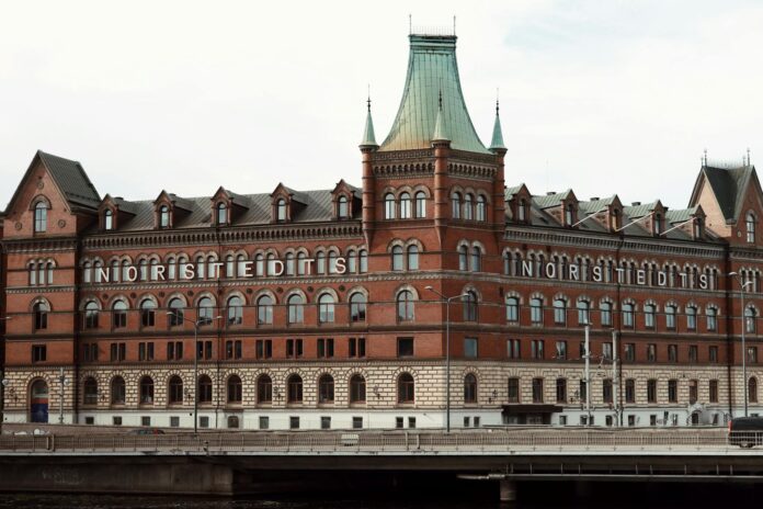 IRDAI Retains The Systemically Important Status LIC, GIC Re & New India Assurance - Adda247